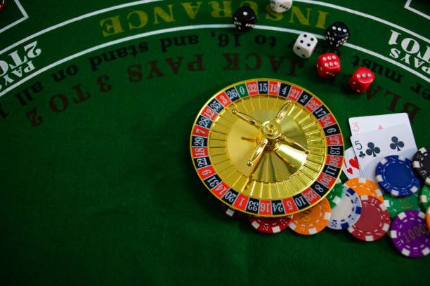 Tampilan mesin slot modern dengan tema warna cerah dan animasi